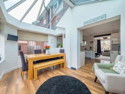 Castle Close, Birstall, Image 8