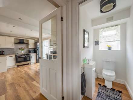 Castle Close, Birstall, Image 9