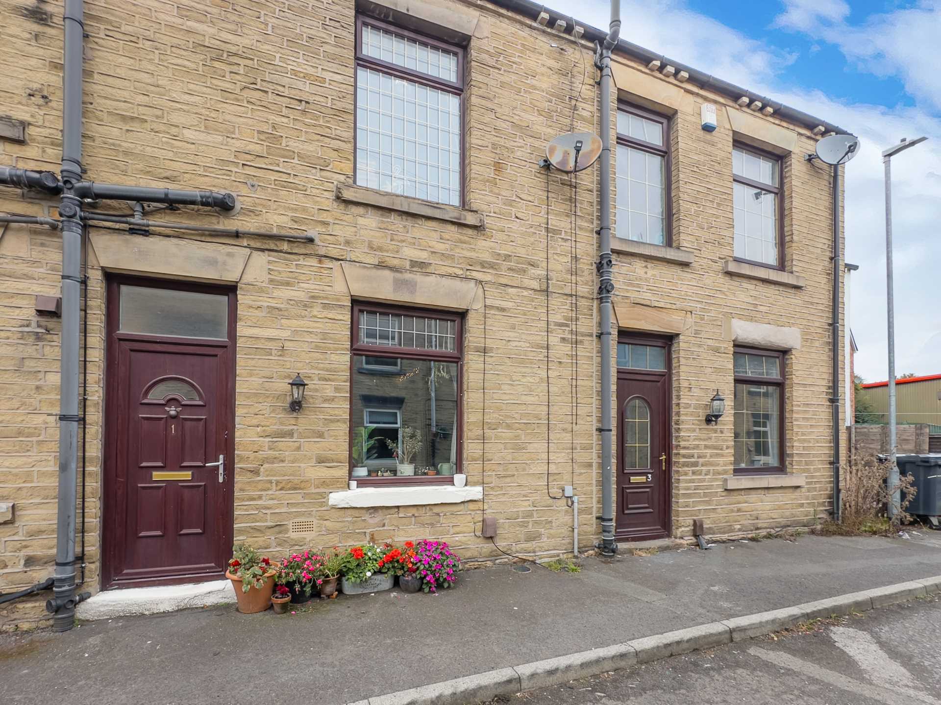 Spring Street, Liversedge, Image 15