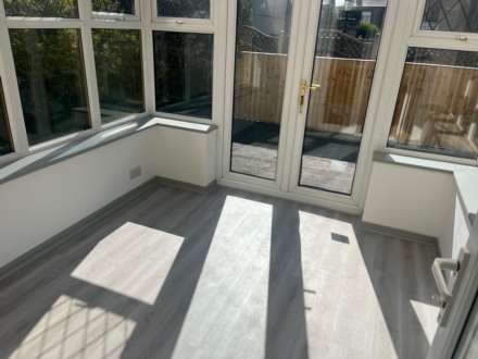 South View, Batley, Image 7