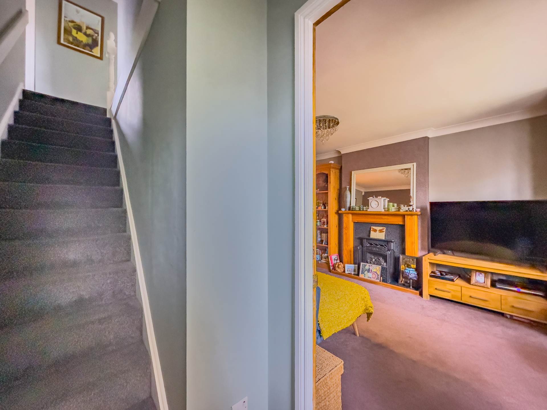 Moor Park Lane, Dewsbury, Image 15