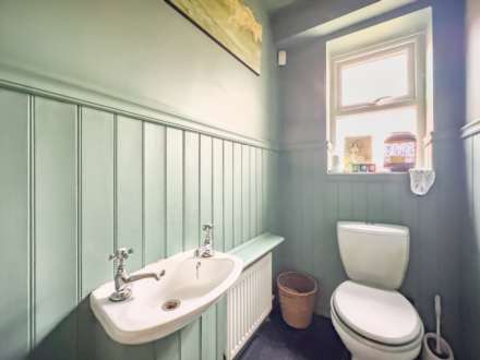 Moor Park Lane, Dewsbury, Image 2