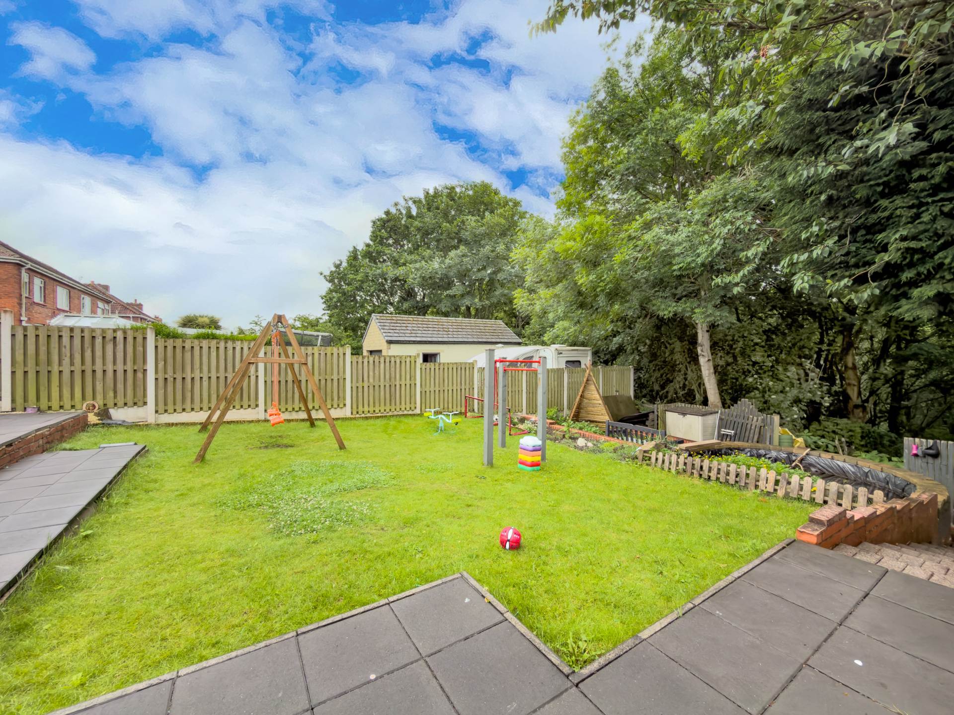 Fieldhead Lane, Birstall, Image 20