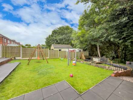 Fieldhead Lane, Birstall, Image 20
