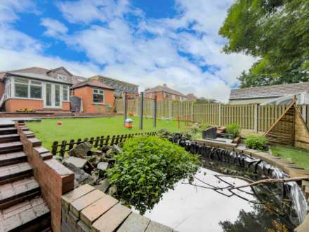 Fieldhead Lane, Birstall, Image 24