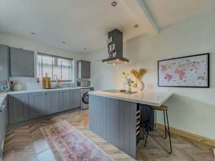Fieldhead Lane, Birstall, Image 3