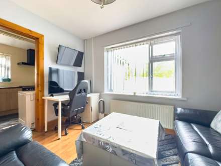 Fairview Avenue, Batley, Image 8