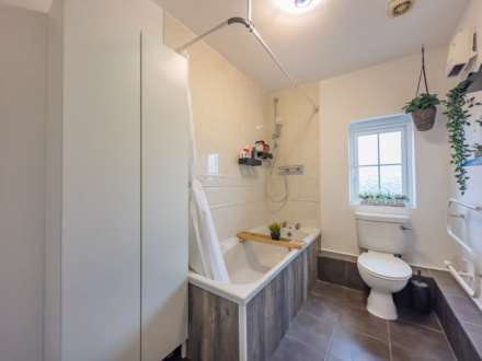 Broadlands Court, Pudsey, Image 15