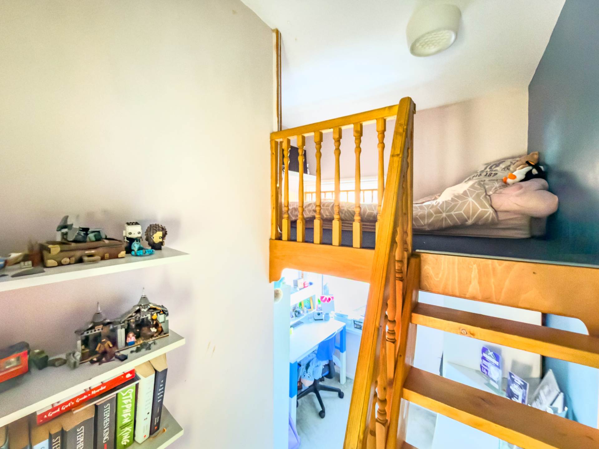 College Street, Birstall, Image 16