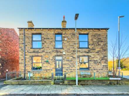 College Street, Birstall