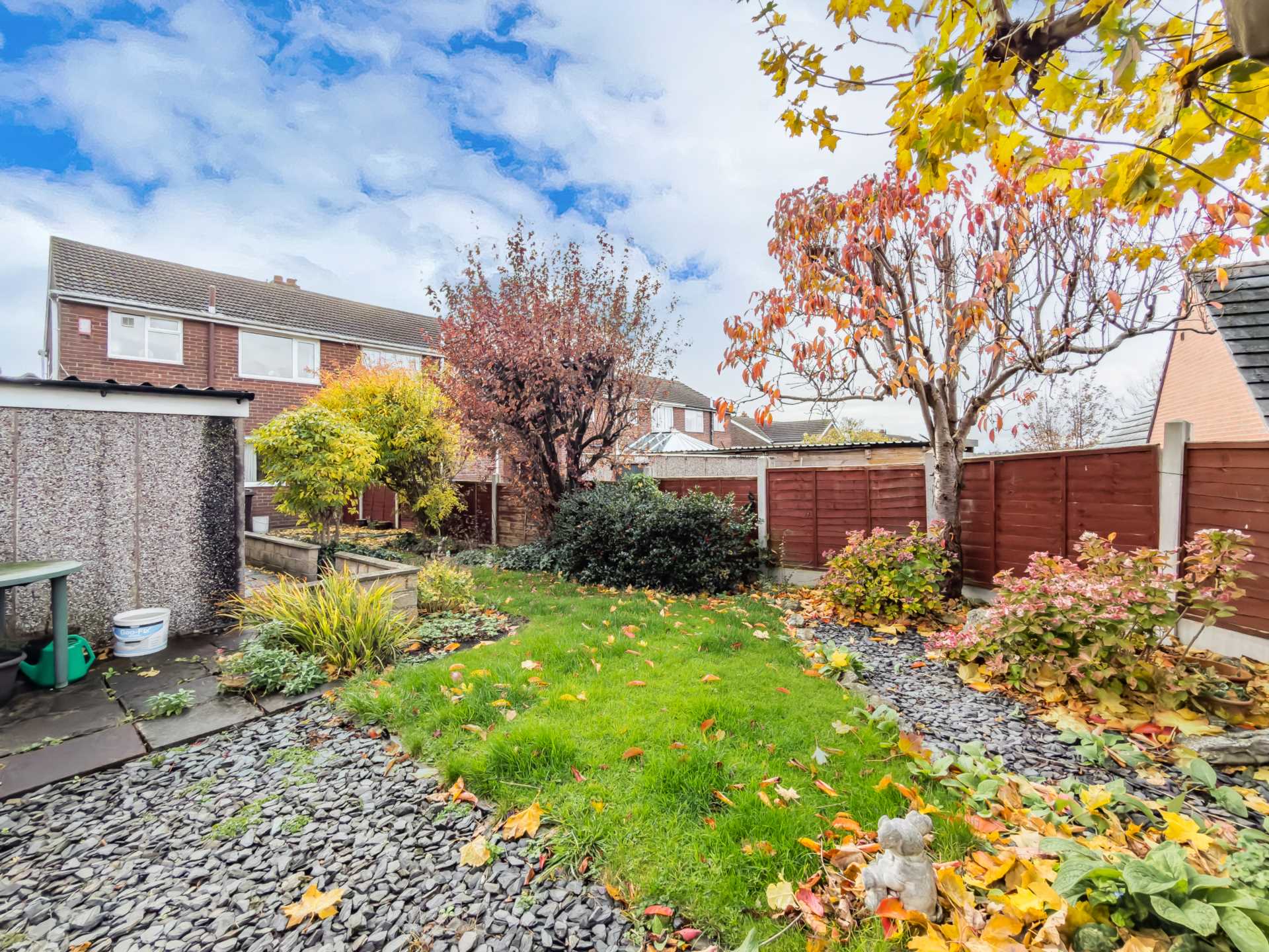 Castle Close, Birstall, Image 13