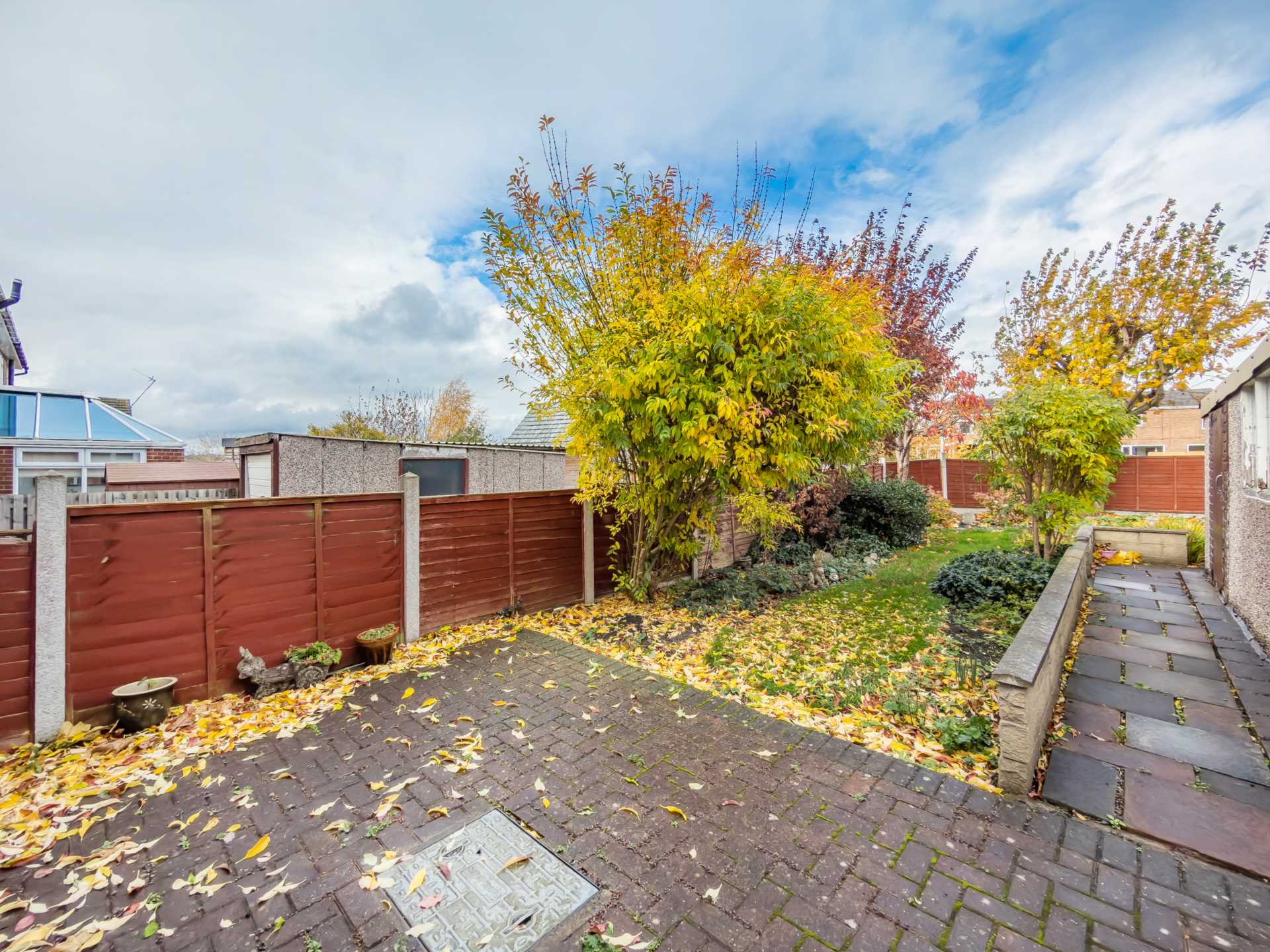 Castle Close, Birstall, Image 15