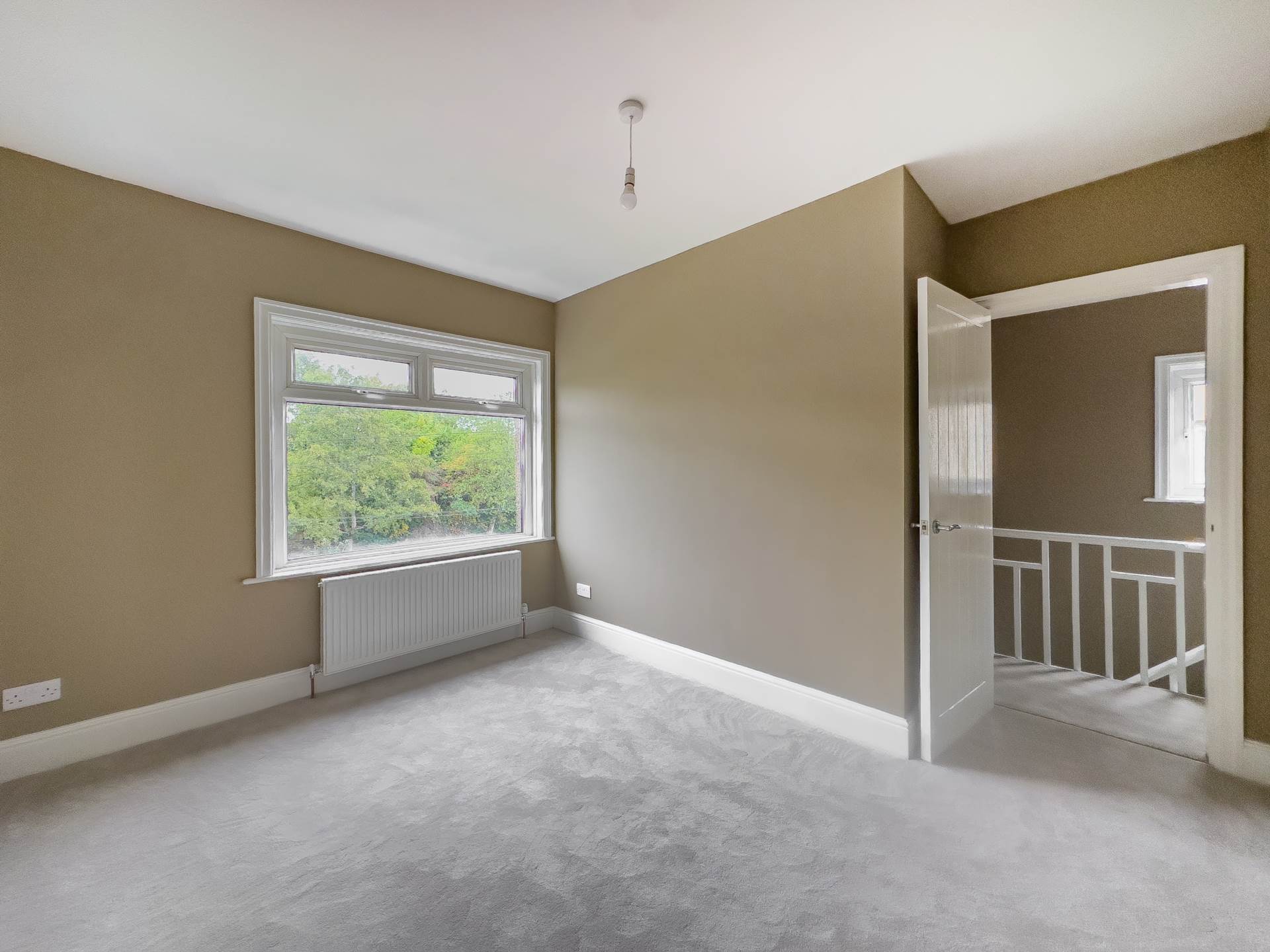 Whitehall Road, Cleckheaton, Image 10