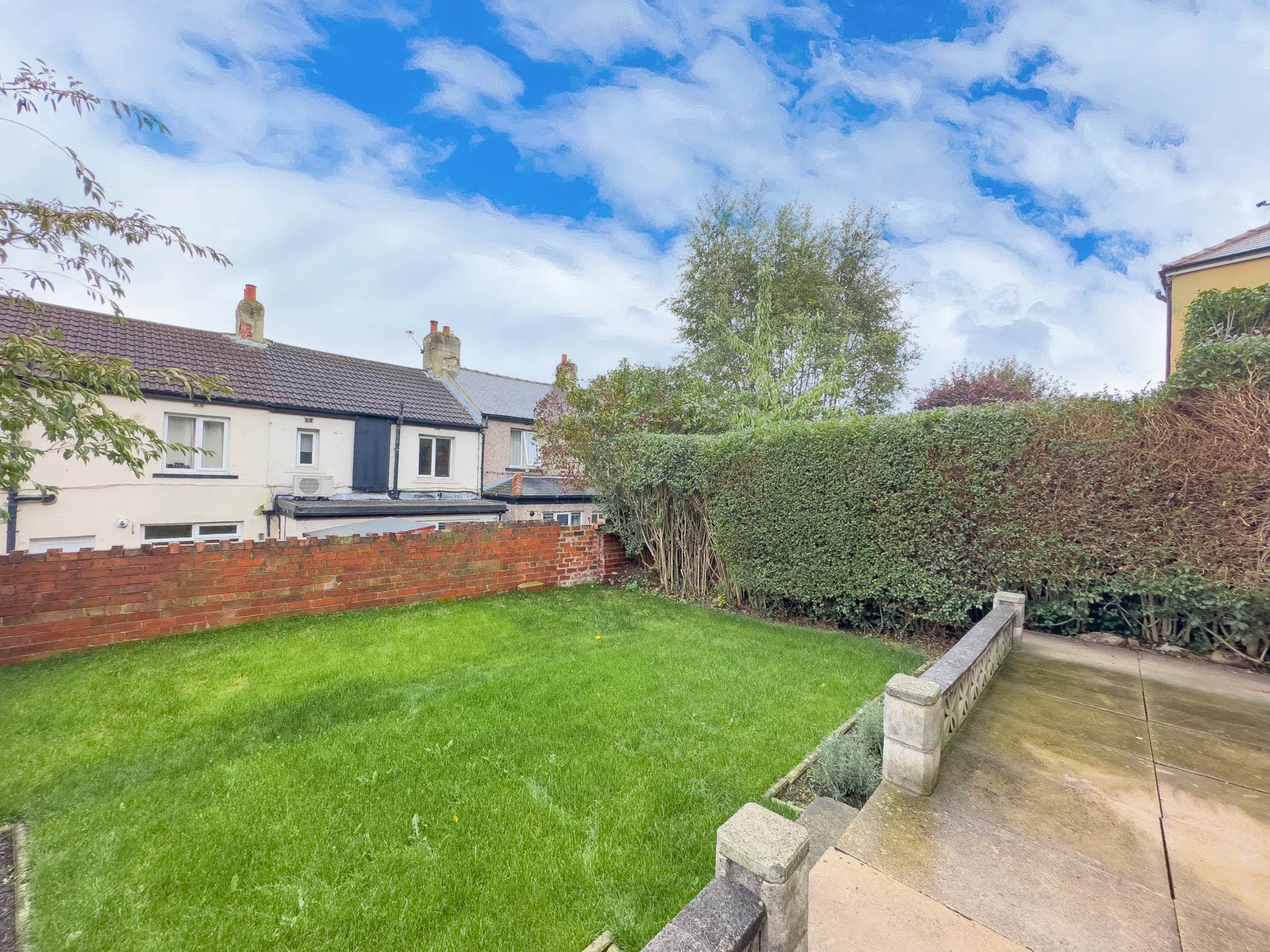 Whitehall Road, Cleckheaton, Image 23