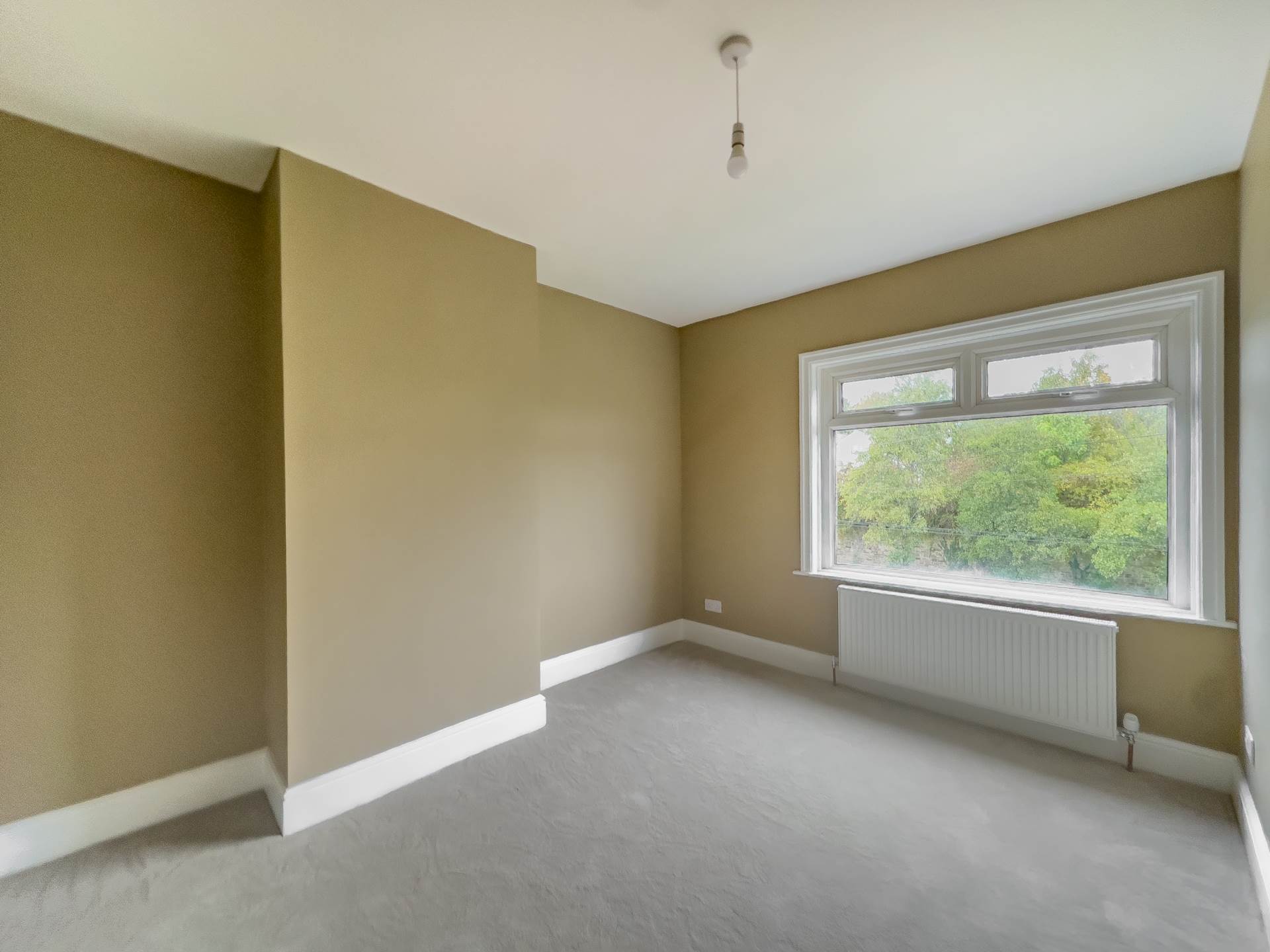 Whitehall Road, Cleckheaton, Image 9