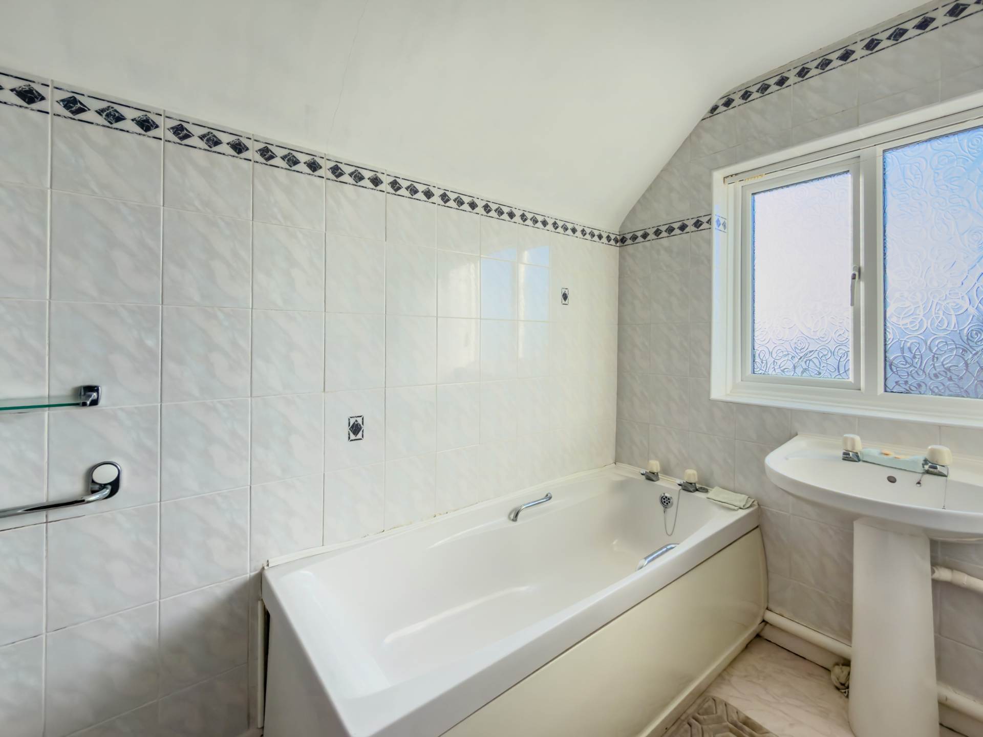 Apple Close, Birstall, Image 18