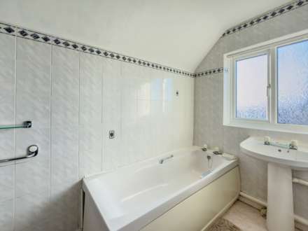 Apple Close, Birstall, Image 18