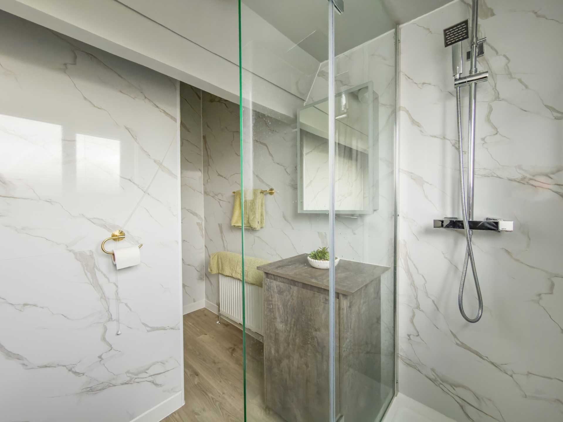 Boxes Buildings, Batley, Image 12