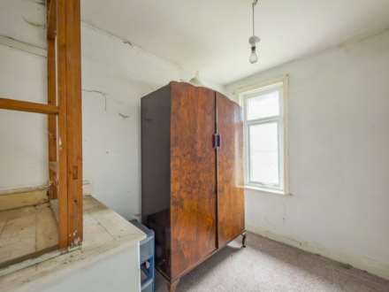 Ravens Avenue, Dewsbury, Image 10