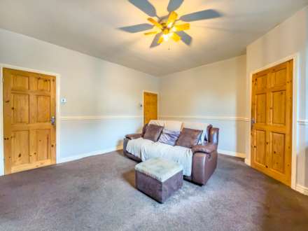 North Bank Road, Batley, Image 3