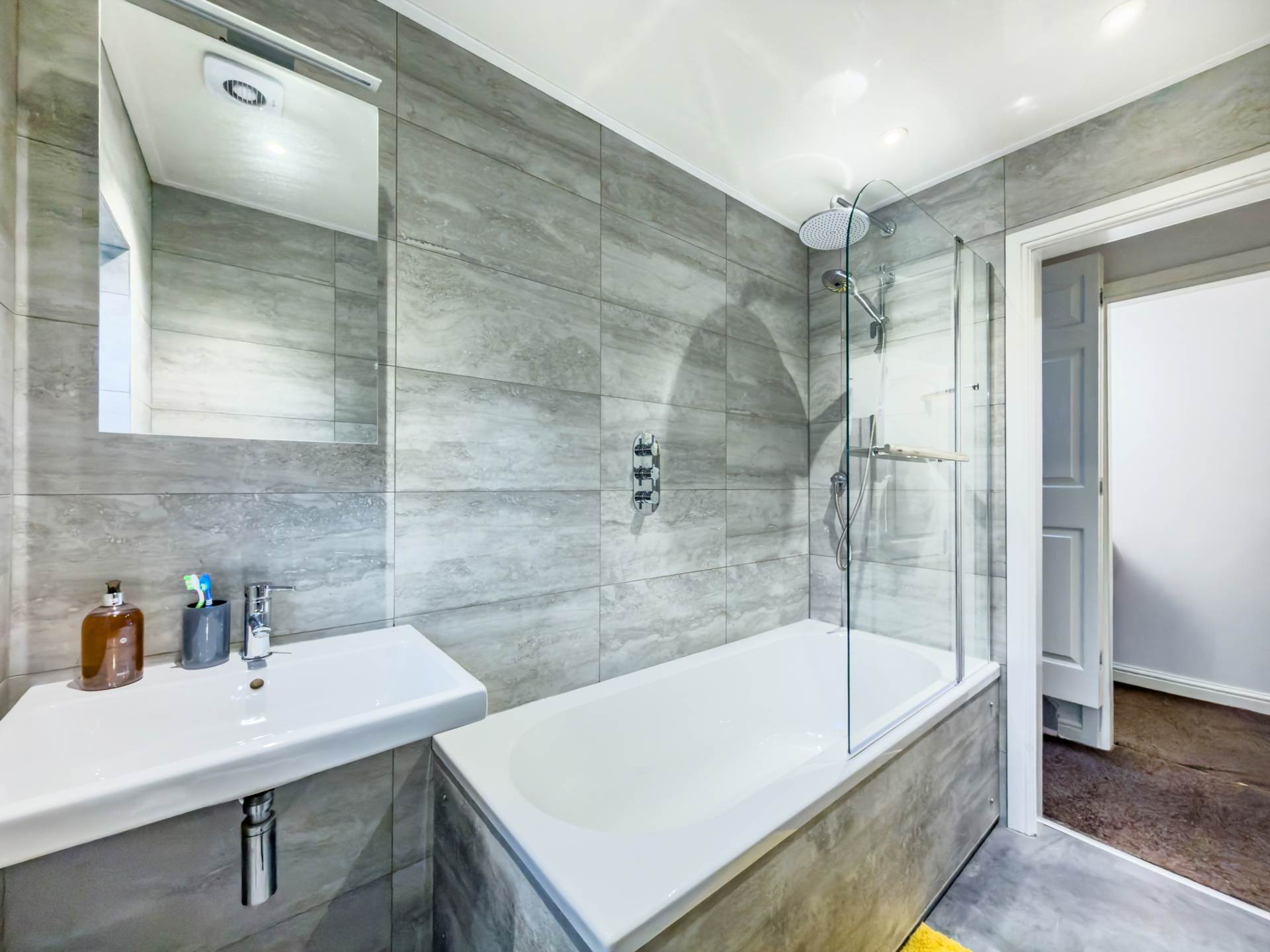 Granville St, Liversedge, Image 10