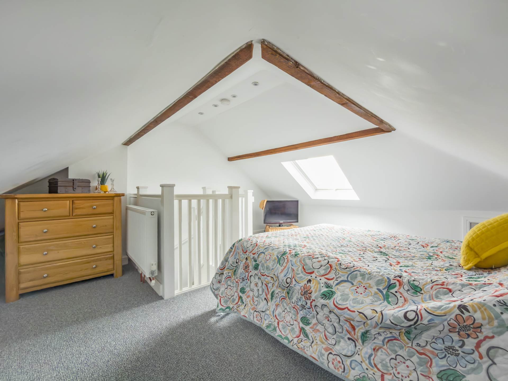 Albert Crescent, Birkenshaw, Image 14