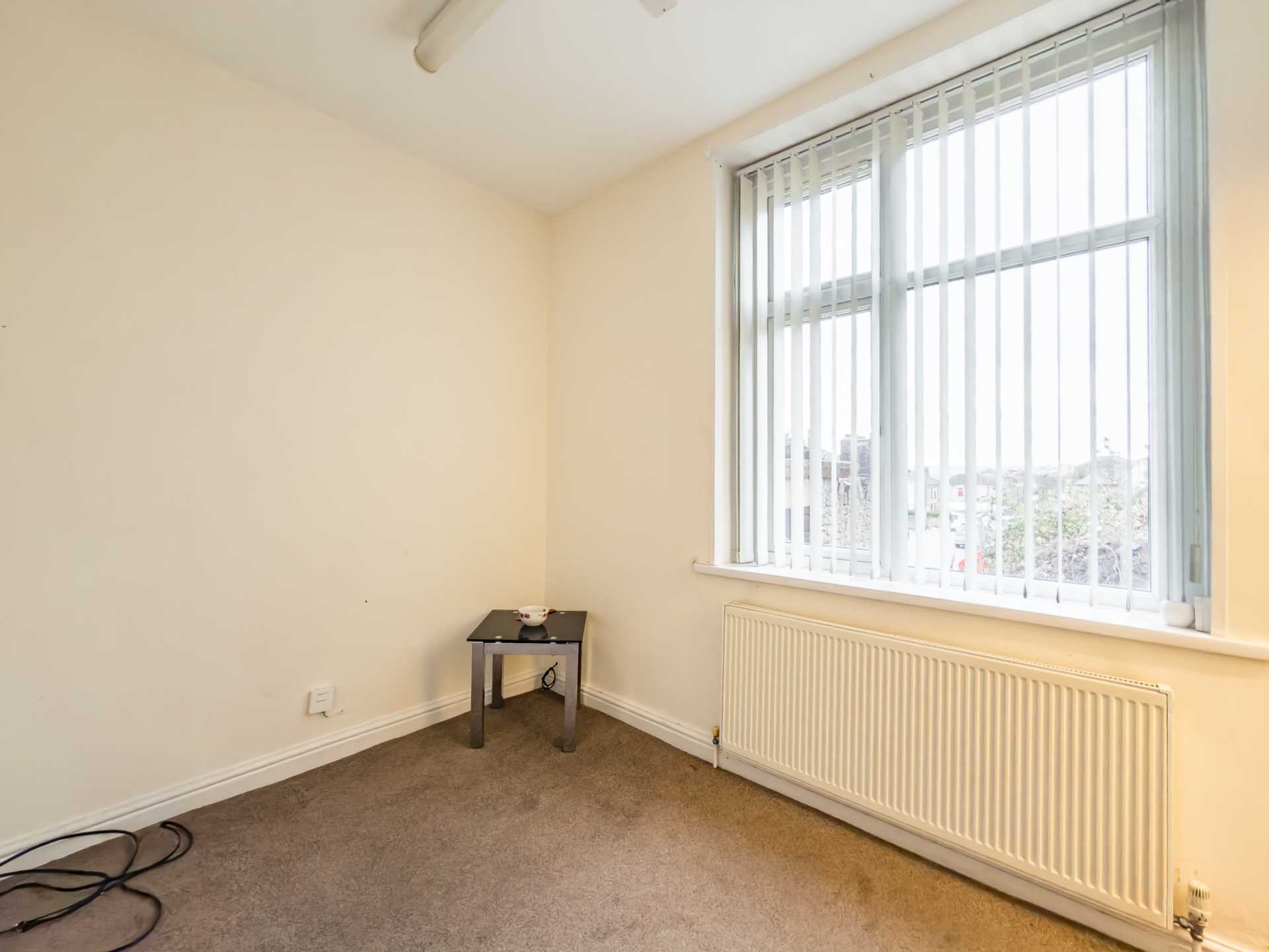 Warwick Road, Batley, Image 5