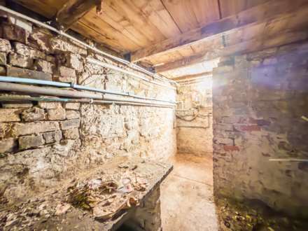 Warwick Road, Batley, Image 4