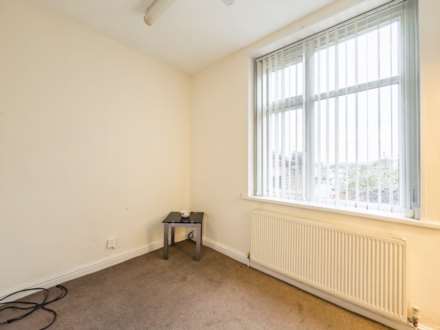 Warwick Road, Batley, Image 5