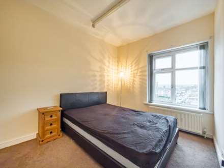 Warwick Road, Batley, Image 8