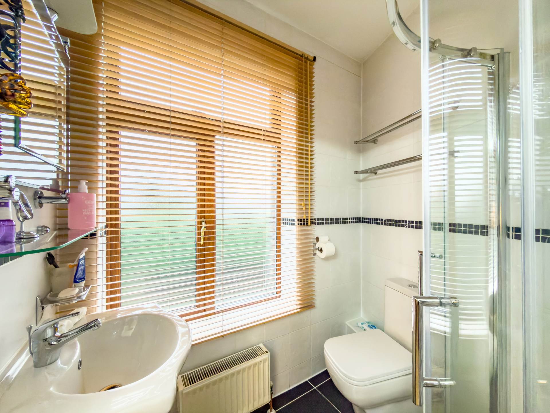 Upper Batley Low Lane, Birstall, Image 8