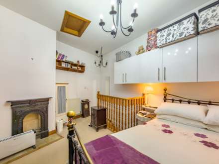 Upper Batley Low Lane, Birstall, Image 6