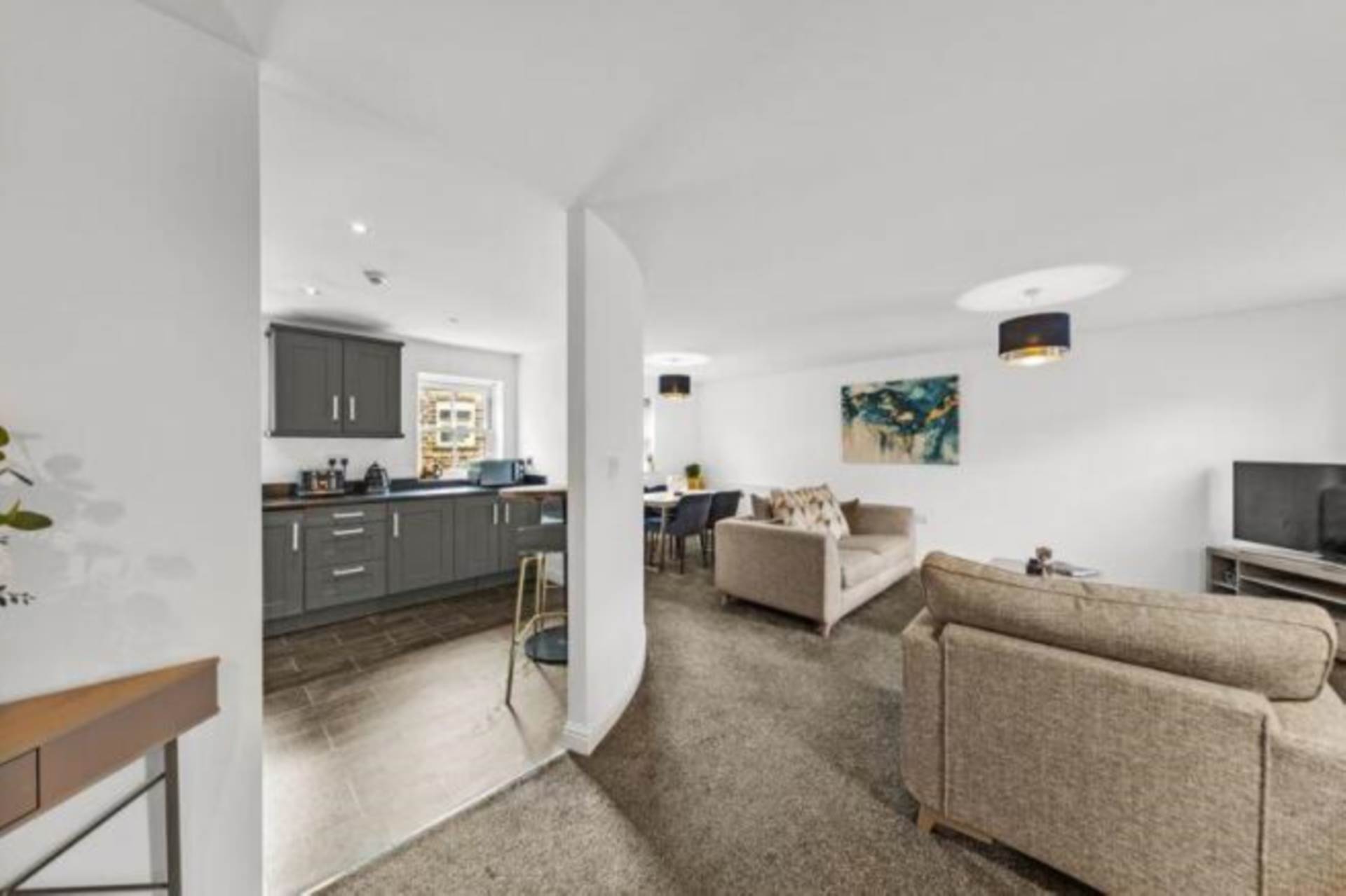 Rhodes Court, Leeds, Image 5