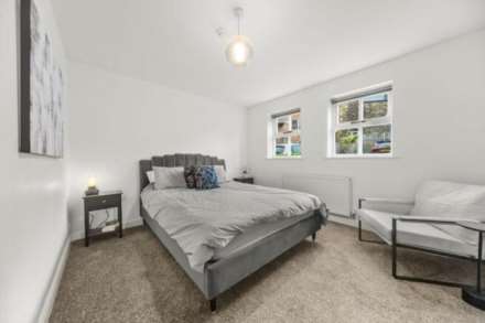 Rhodes Court, Leeds, Image 10