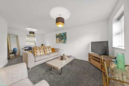 Rhodes Court, Leeds, Image 8