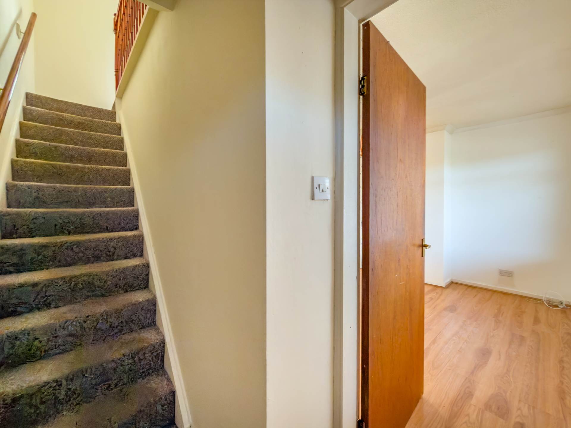 Smithies Moor Crescent, Birstall, Image 11