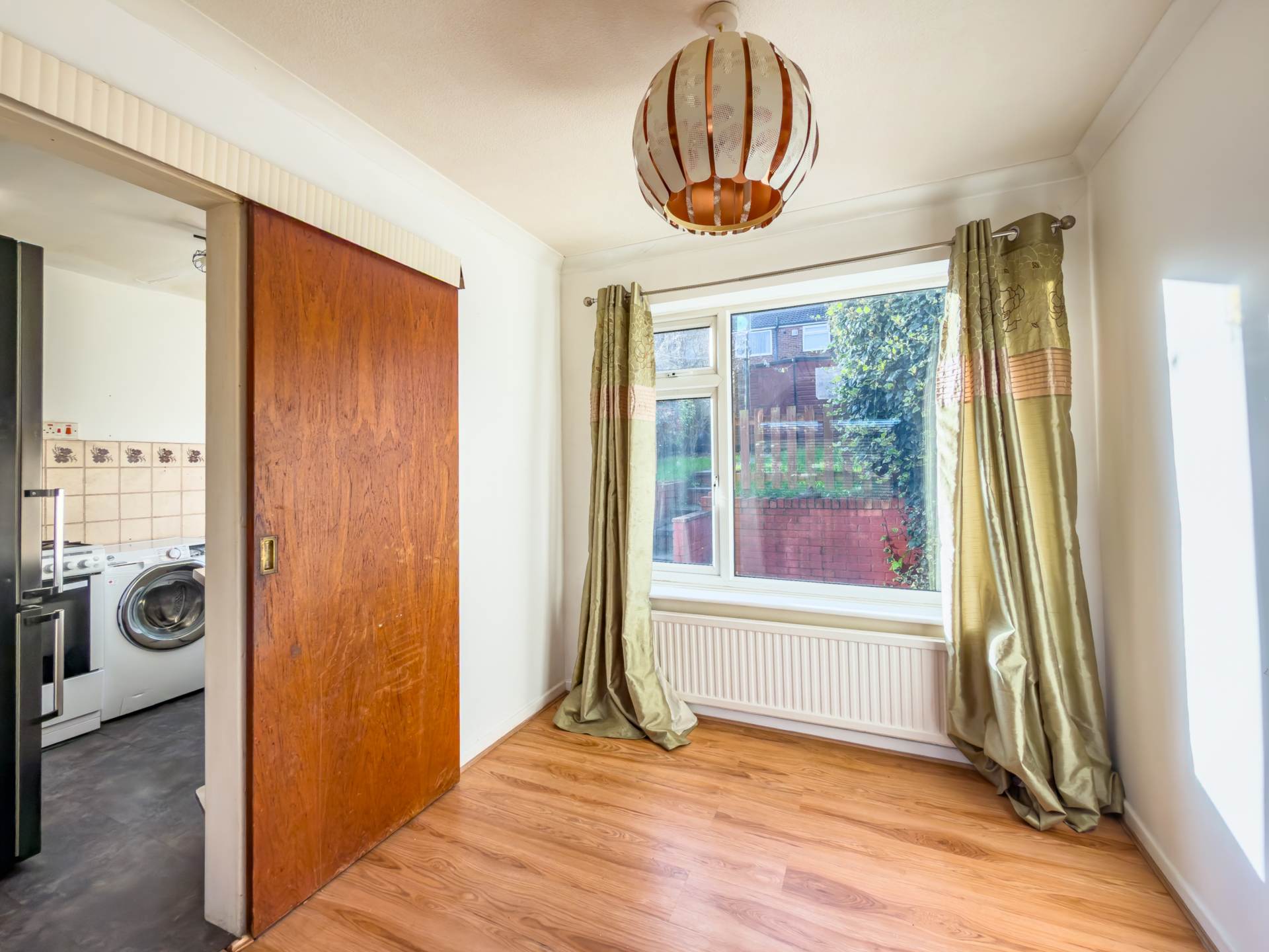 Smithies Moor Crescent, Birstall, Image 5