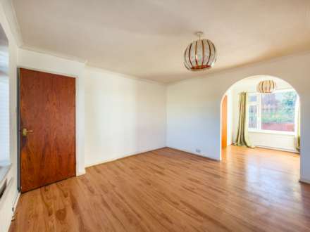 Smithies Moor Crescent, Birstall, Image 7