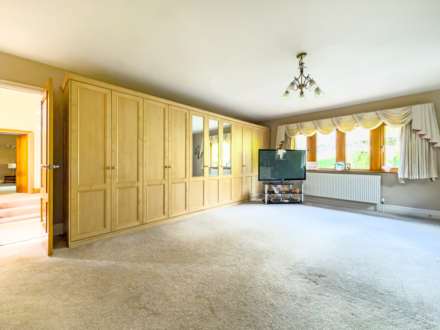 Birkby Brow Crescent, Birstall, Image 28