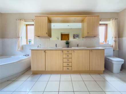 Birkby Brow Crescent, Birstall, Image 30