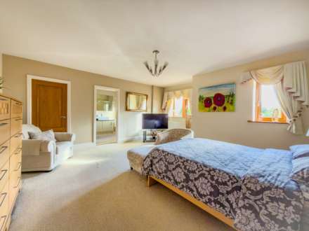 Birkby Brow Crescent, Birstall, Image 35