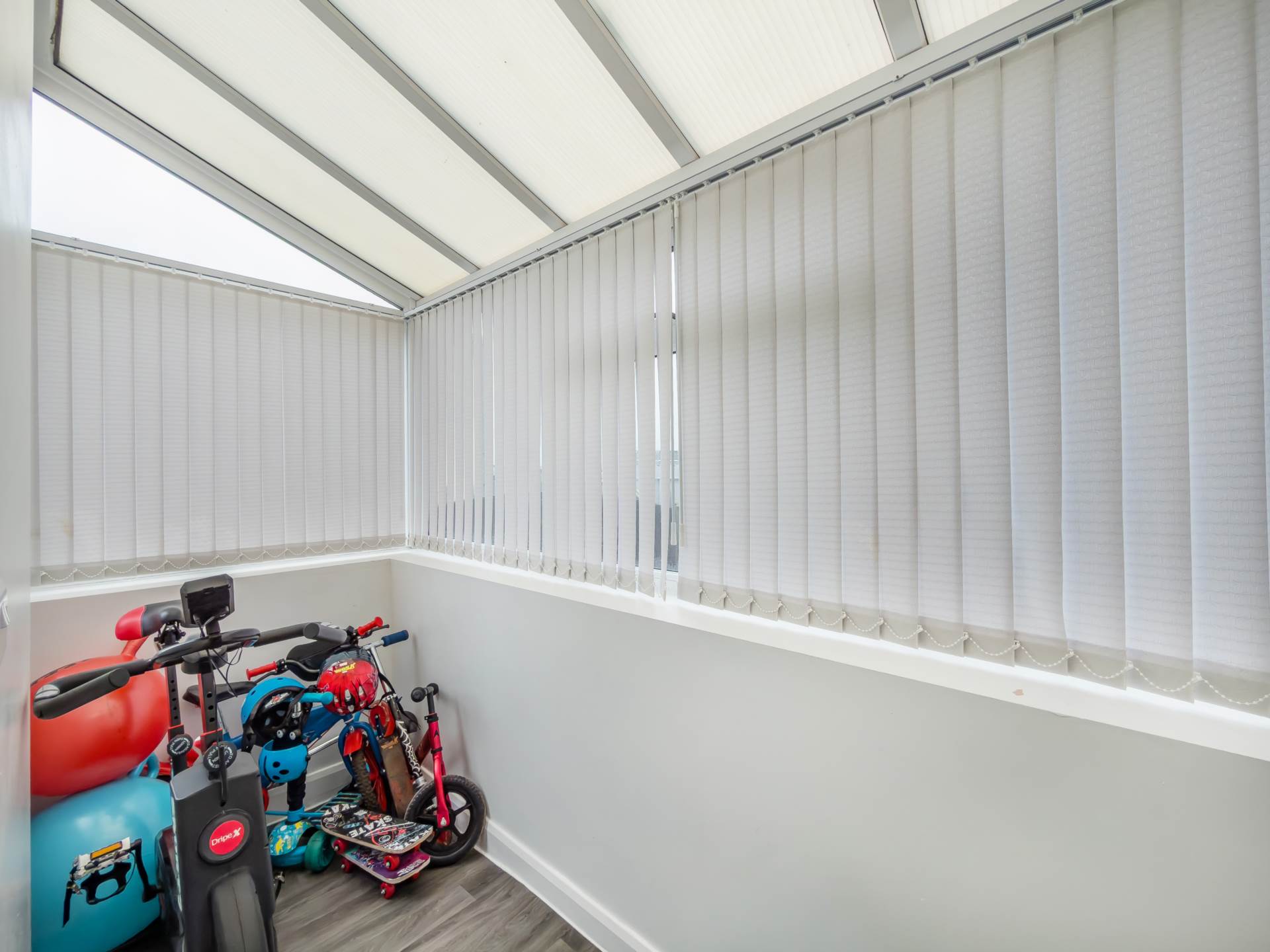 Field Head Lane, Birstall, Image 9