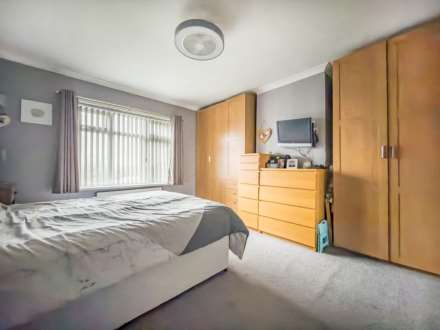 Field Head Lane, Birstall, Image 12