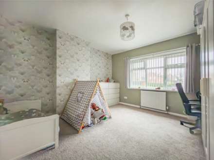 Field Head Lane, Birstall, Image 13