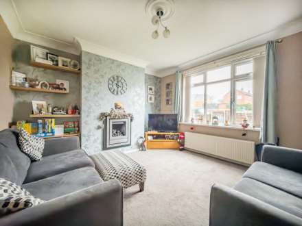 Field Head Lane, Birstall, Image 2