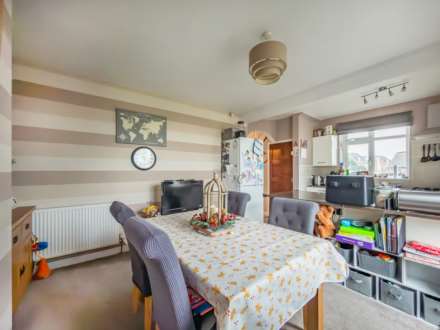 Field Head Lane, Birstall, Image 7