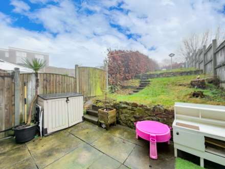 Beverley Gardens, Birstall, Image 26