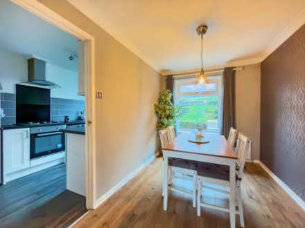 Beverley Gardens, Birstall, Image 7