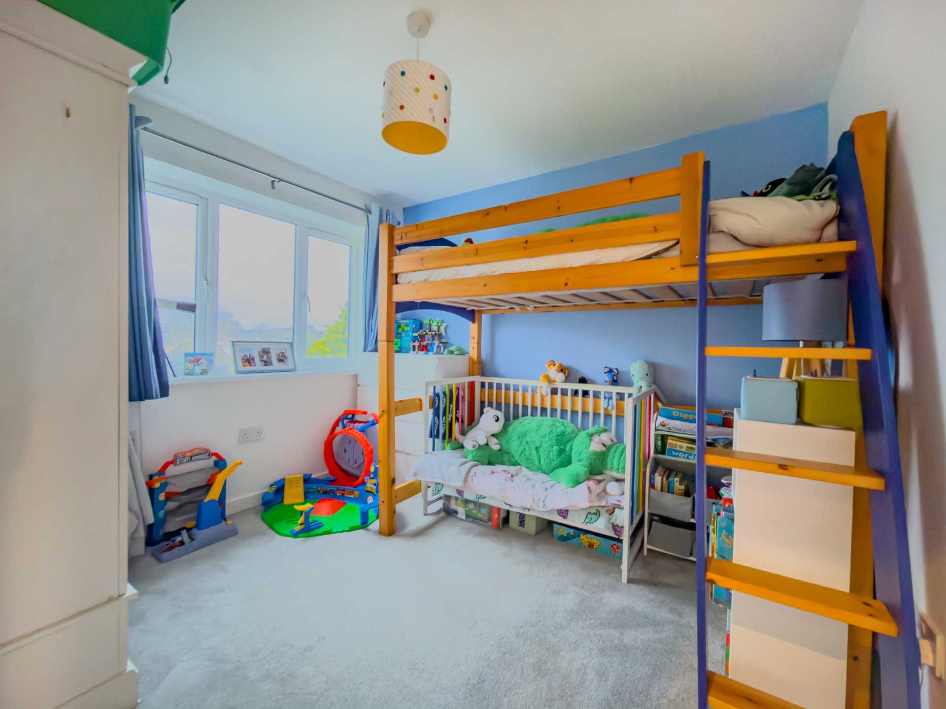 Smithies Moor Crescent, Birstall, Image 13