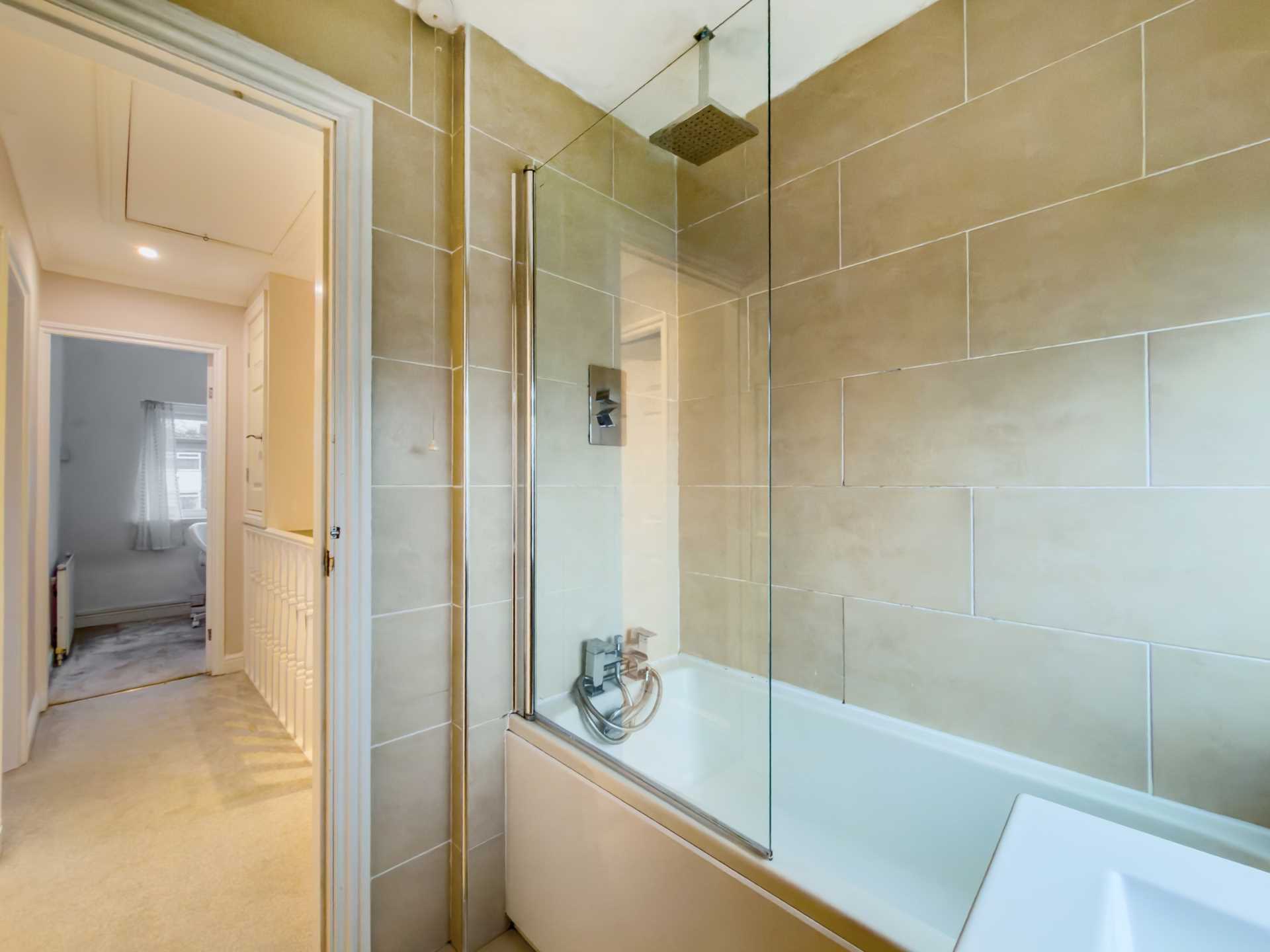 Smithies Moor Crescent, Birstall, Image 16